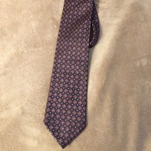 Ike behar Tie